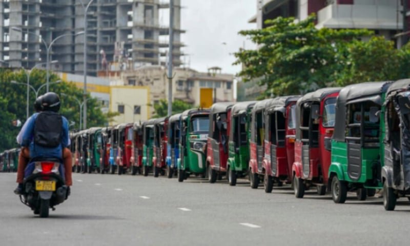 ތެޔޮ ހުސްވެ ސްރީލަންކާގެ އާއްމު ދަތުރުފަތުރު ހުއްޓުމަކަށް