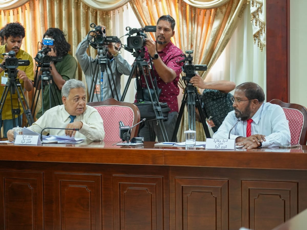 ފިސްކަލް އަދި ދަރަނީގެ ސިޔާސަތު މަޝްވަރާކުރާ ކޮމިޓީ ސިއްރު