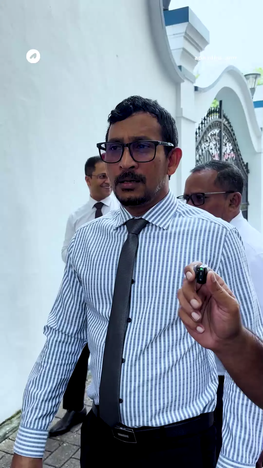 ފަލާހު ވެސް ގަބޫލުކުރައްވަނީ ރަސްމާލެ ޑީލާ ގުޅިގެން ރިފަރެންޑަމަކަށް ދާން ނުޖެހޭ ކަމަށް